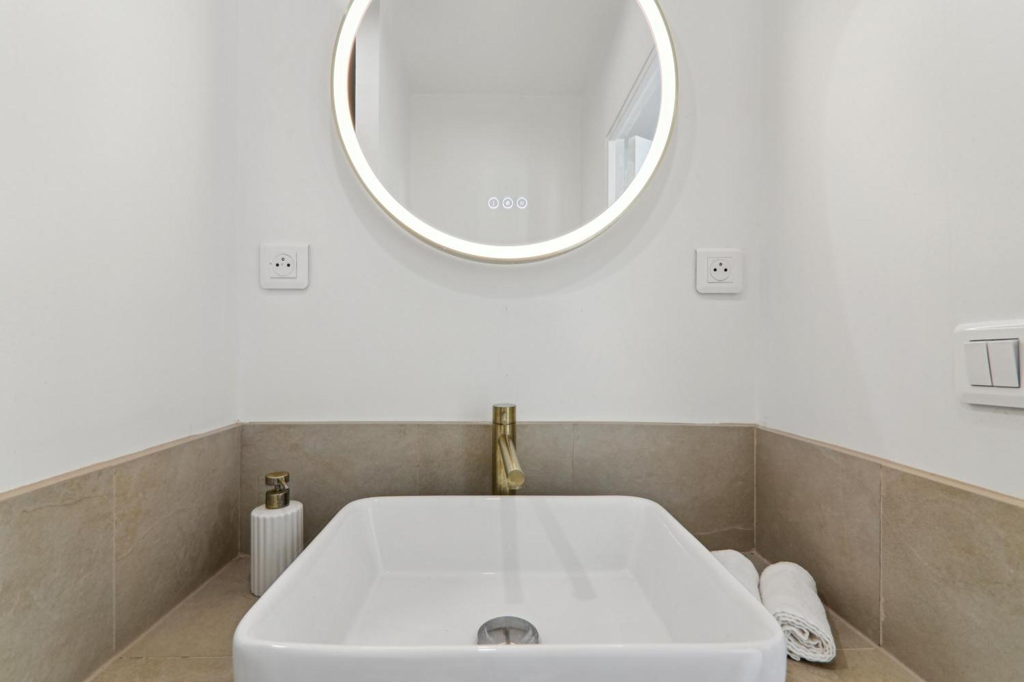In 2eme Apartment